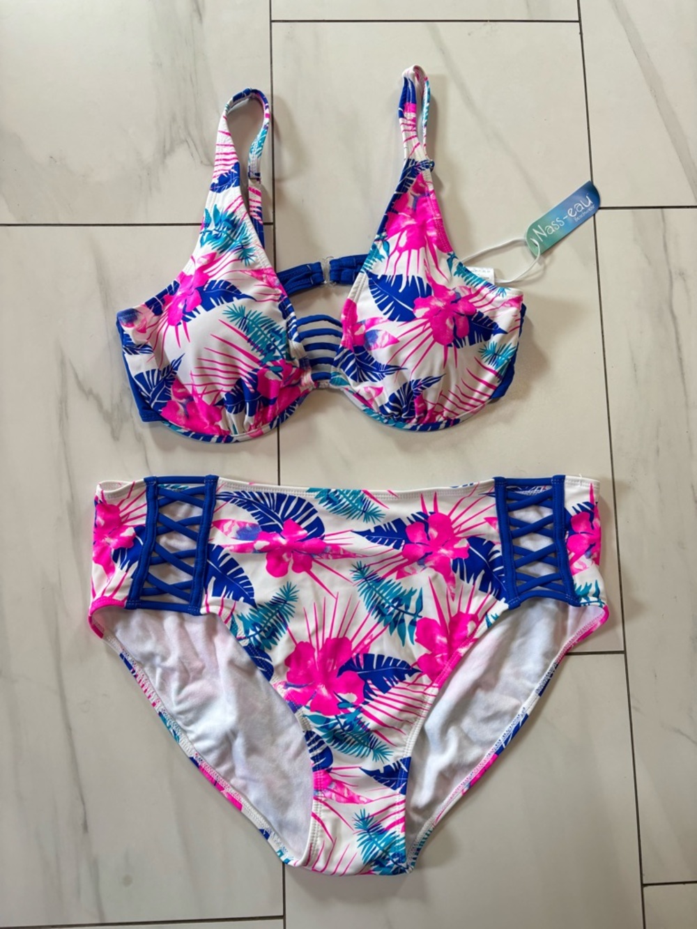 Nass-eau Floral Print bikini, high rise bottoms brand new with tags! Size 14